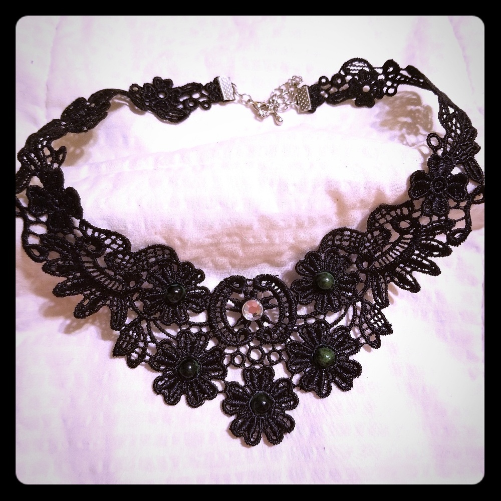 Black lace necklace